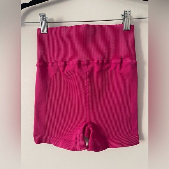 FP Movement Happiness Runs Bike Shorts - Picture 5 of 7